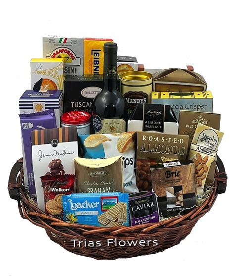 What to Put in a Gift Basket: 27 Thoughtful Gift Basket Items